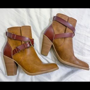 American Eagle Brown Heeled Booties
